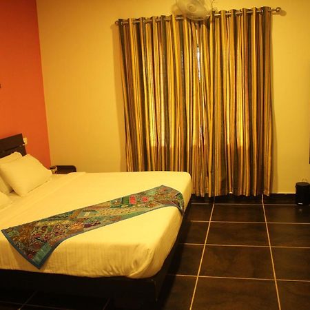 Rockville Wayanad Sultan Bathery Exterior photo